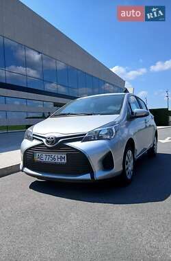 Хетчбек Toyota Yaris 2014 в Дніпрі