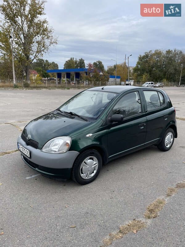 Хетчбек Toyota Yaris 1999 в Запоріжжі