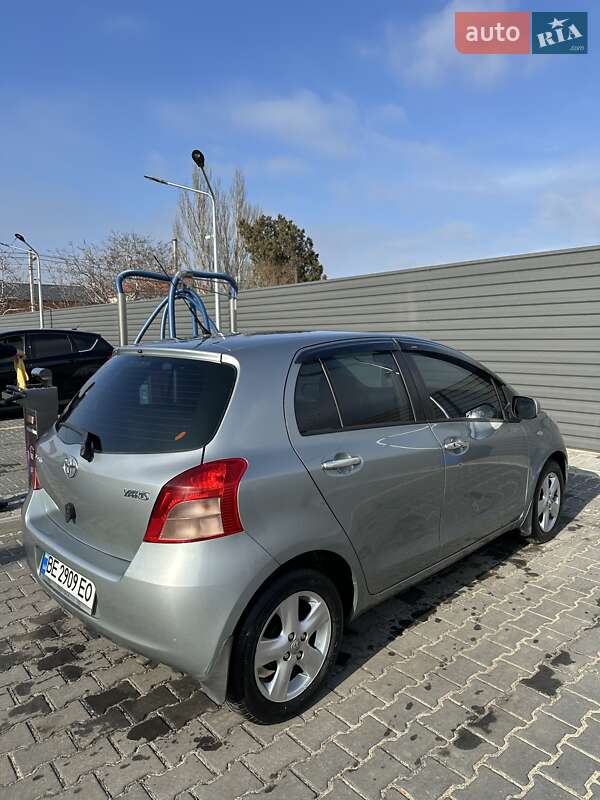 Хэтчбек Toyota Yaris 2007 в Николаеве