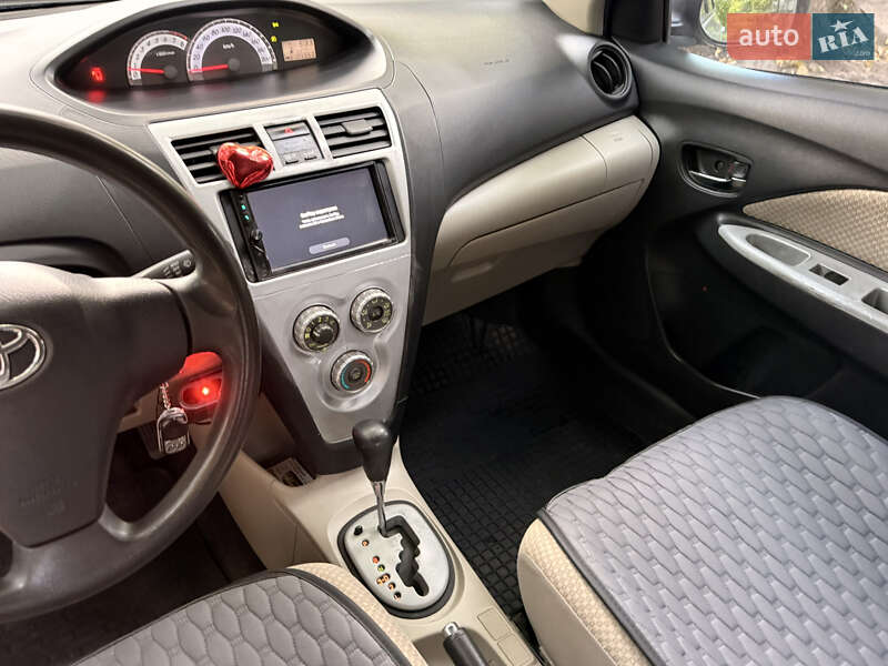 Седан Toyota Yaris 2006 в Одесі фото 5 Седан Toyota Yaris 2006 в Одесі