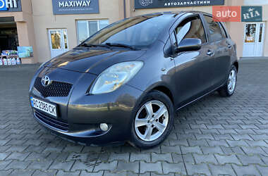 Хэтчбек Toyota Yaris 2008 в Луцке Хэтчбек Toyota Yaris 2008 в Луцке