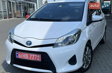 Хэтчбек Toyota Yaris 2014 в Житомире Хэтчбек Toyota Yaris 2014 в Житомире