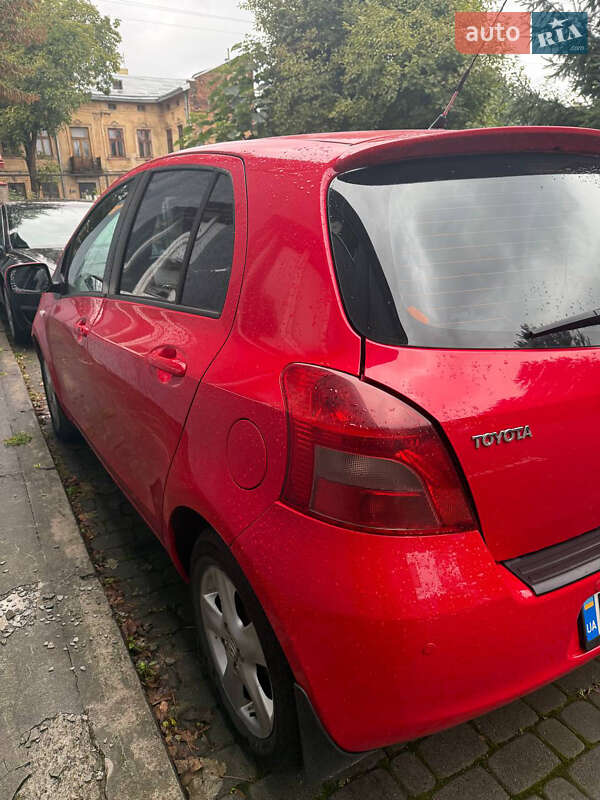 Хетчбек Toyota Yaris 2006 в Львові