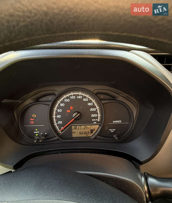 Хетчбек Toyota Yaris 2016 в Збаражі