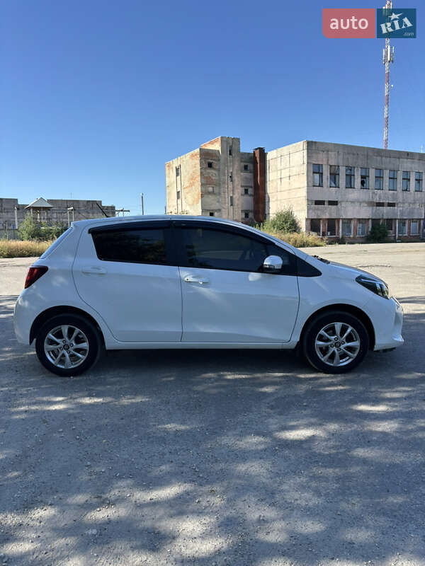 Хетчбек Toyota Yaris 2016 в Збаражі