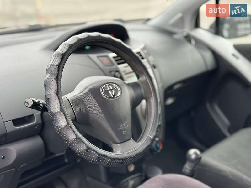 Хэтчбек Toyota Yaris 2009 в Харькове фото 8 Хэтчбек Toyota Yaris 2009 в Харькове