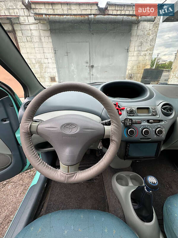 Хетчбек Toyota Yaris 2000 в Львові фото 5 Хетчбек Toyota Yaris 2000 в Львові