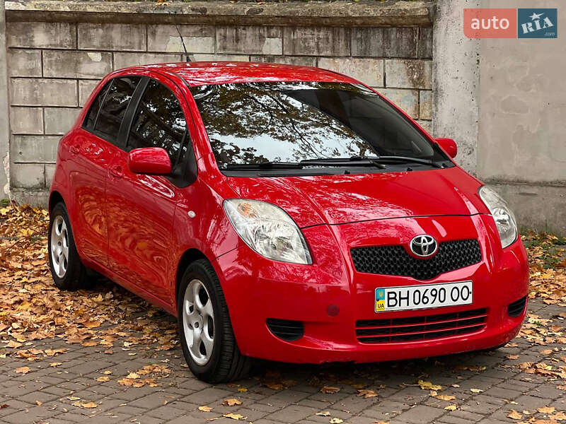 Хетчбек Toyota Yaris 2006 в Одесі