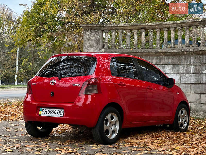Хетчбек Toyota Yaris 2006 в Одесі