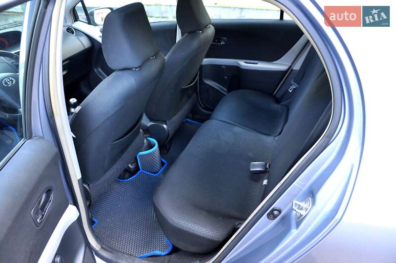 Хетчбек Toyota Yaris 2010 в Львові