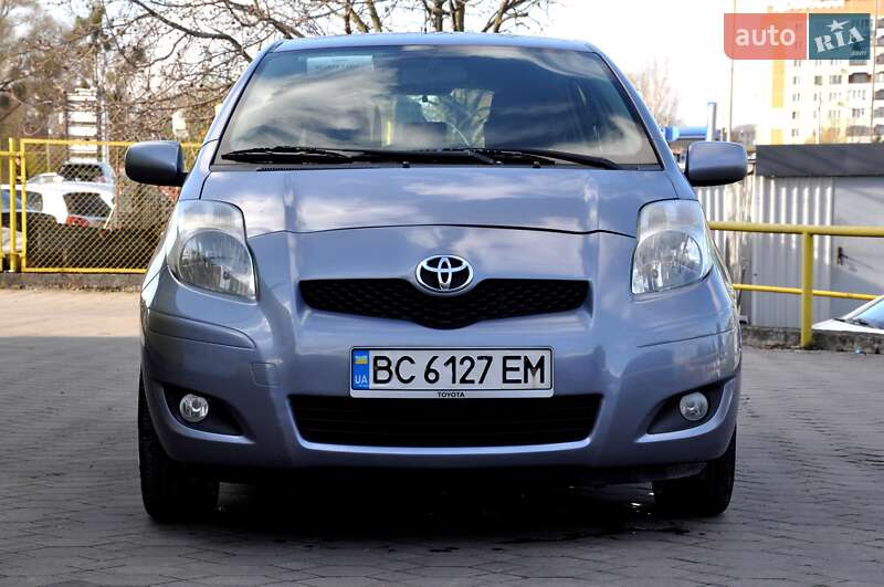 Хетчбек Toyota Yaris 2010 в Львові
