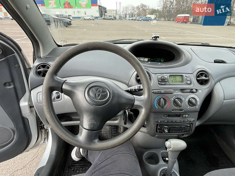 Хэтчбек Toyota Yaris 2001 в Ровно фото 15 Хэтчбек Toyota Yaris 2001 в Ровно