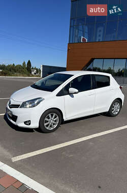 Хетчбек Toyota Yaris 2014 в Львові