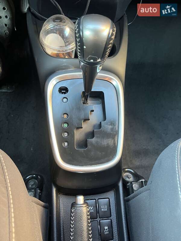 Хэтчбек Toyota Yaris 2014 в Львове фото 9 Хэтчбек Toyota Yaris 2014 в Львове