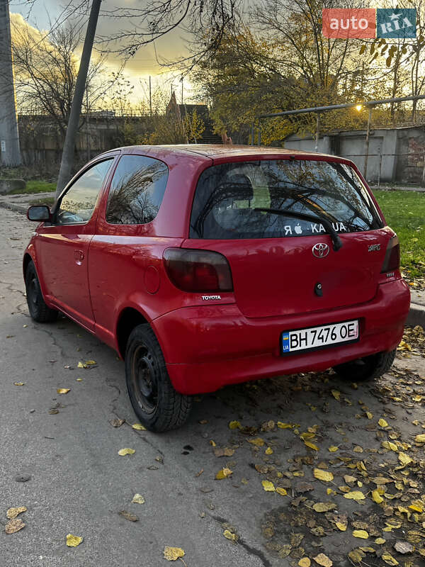 Хетчбек Toyota Yaris 2000 в Одесі