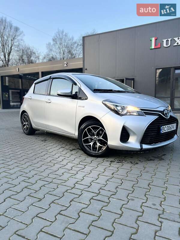 Хэтчбек Toyota Yaris 2014 в Львове фото Хэтчбек Toyota Yaris 2014 в Львове