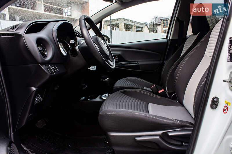 Хэтчбек Toyota Yaris 2017 в Львове фото 29 Хэтчбек Toyota Yaris 2017 в Львове
