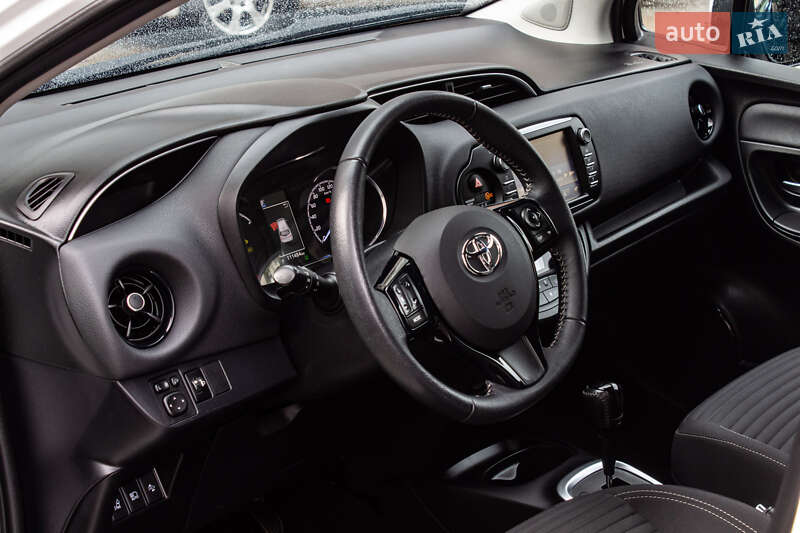 Хэтчбек Toyota Yaris 2017 в Львове фото 43 Хэтчбек Toyota Yaris 2017 в Львове