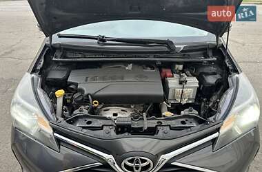 Хетчбек Toyota Yaris 2015 в Києві