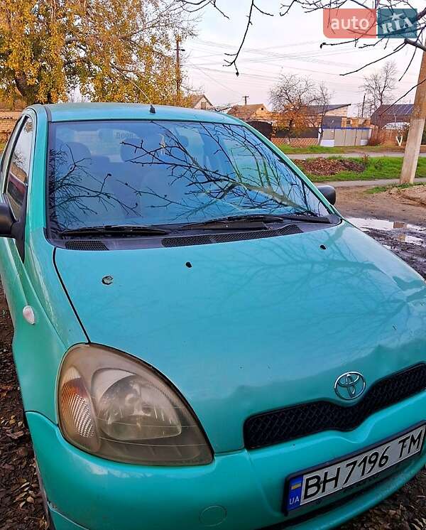 Хэтчбек Toyota Yaris 1999 в Белгороде-Днестровском