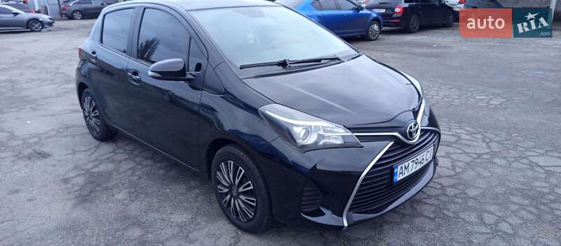 Хэтчбек Toyota Yaris 2014 в Житомире фото 3 Хэтчбек Toyota Yaris 2014 в Житомире