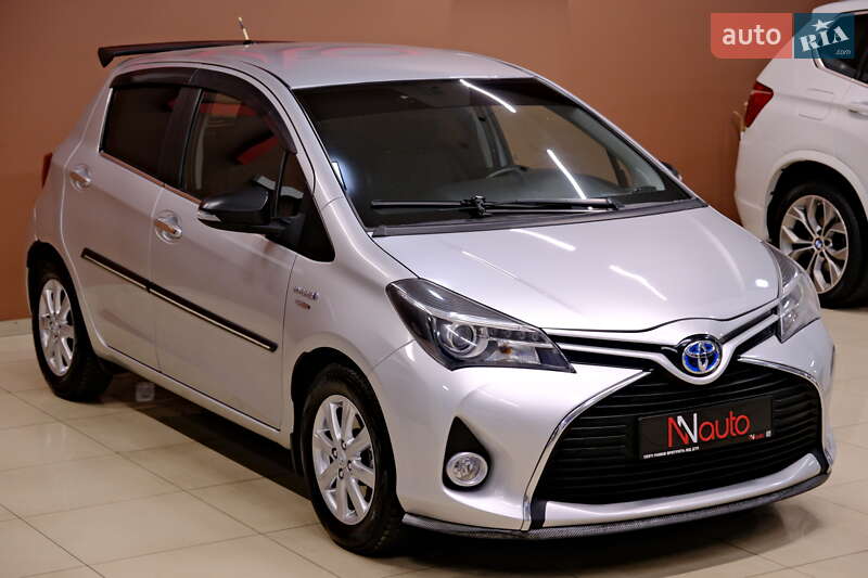 Хэтчбек Toyota Yaris 2015 в Одессе