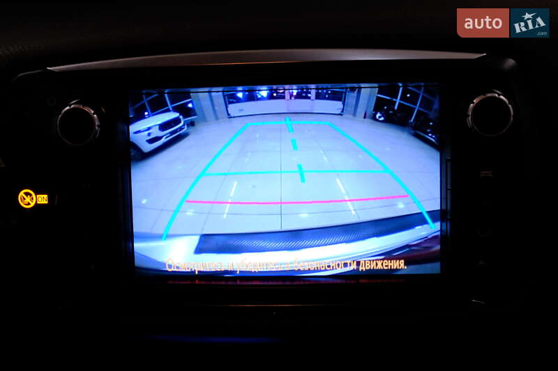 Хэтчбек Toyota Yaris 2015 в Одессе