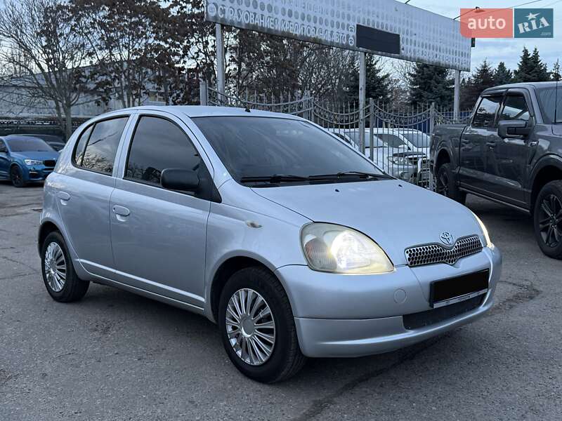 Хэтчбек Toyota Yaris 2002 в Одессе