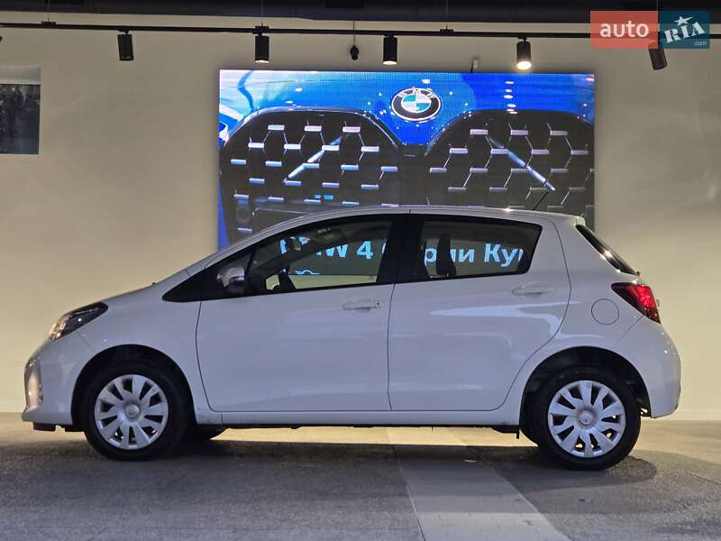 Хэтчбек Toyota Yaris 2014 в Одессе фото 5 Хэтчбек Toyota Yaris 2014 в Одессе