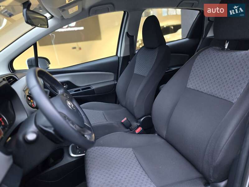 Хэтчбек Toyota Yaris 2014 в Одессе фото 9 Хэтчбек Toyota Yaris 2014 в Одессе