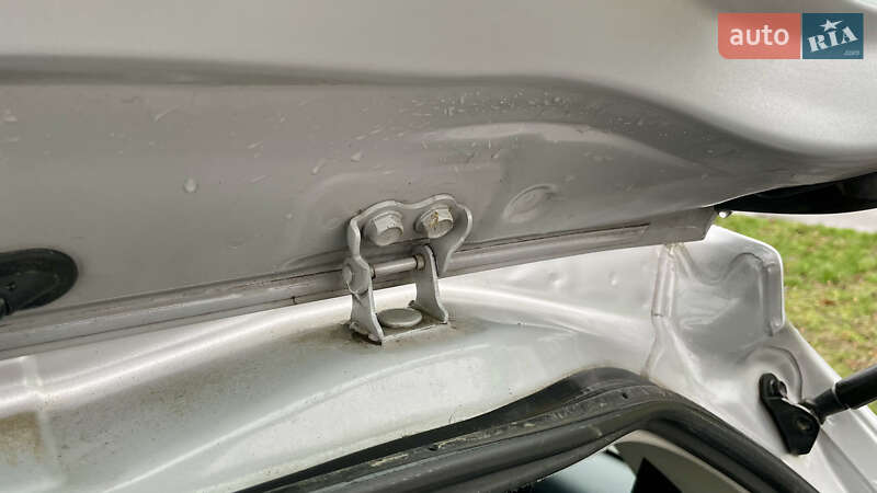 Хэтчбек Toyota Yaris 2011 в Житомире