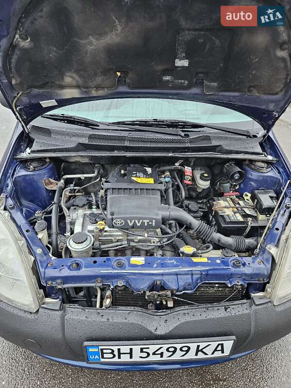 Хэтчбек Toyota Yaris 1999 в Харькове