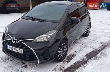 Хетчбек Toyota Yaris 2014 в Житомирі