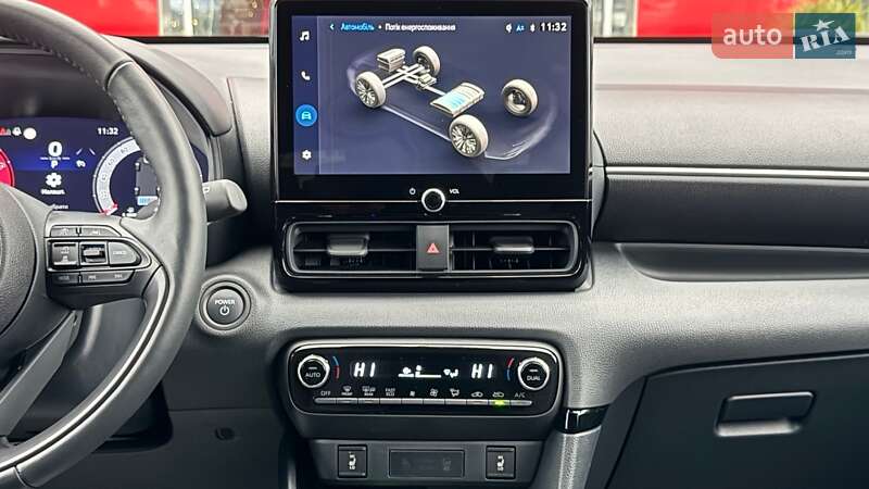 Хетчбек Toyota Yaris 2024 в Івано-Франківську