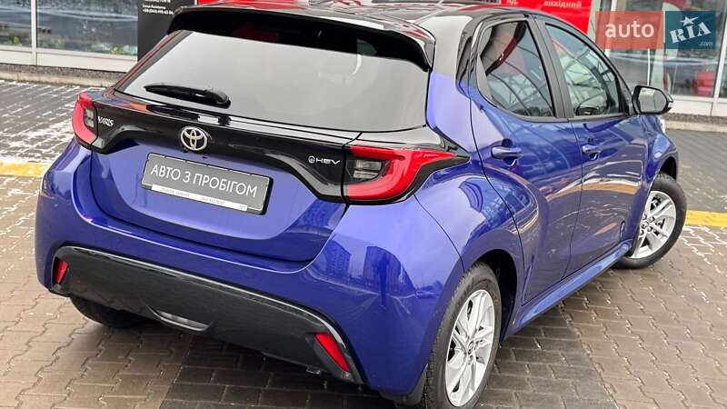 Хетчбек Toyota Yaris 2024 в Івано-Франківську