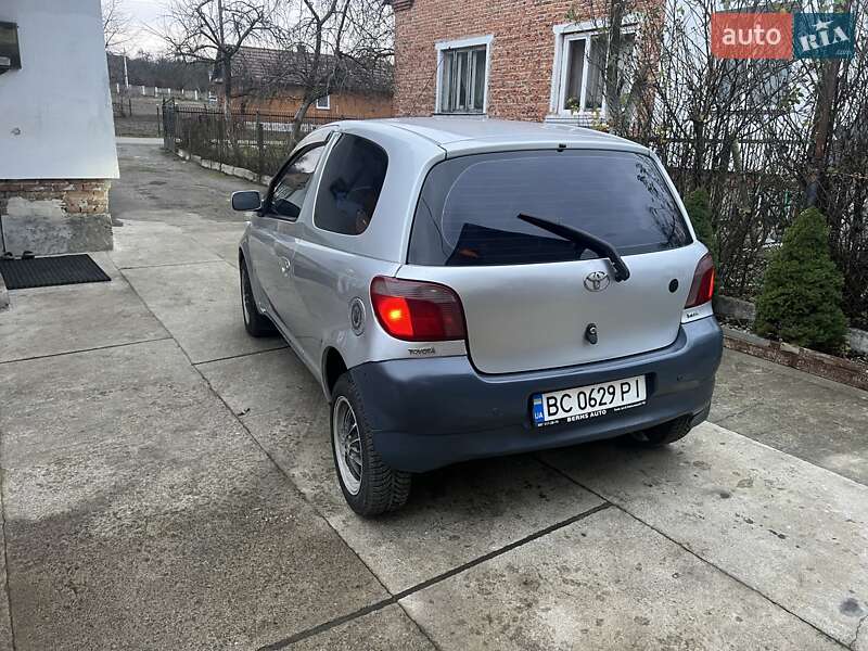 Хэтчбек Toyota Yaris 1999 в Львове