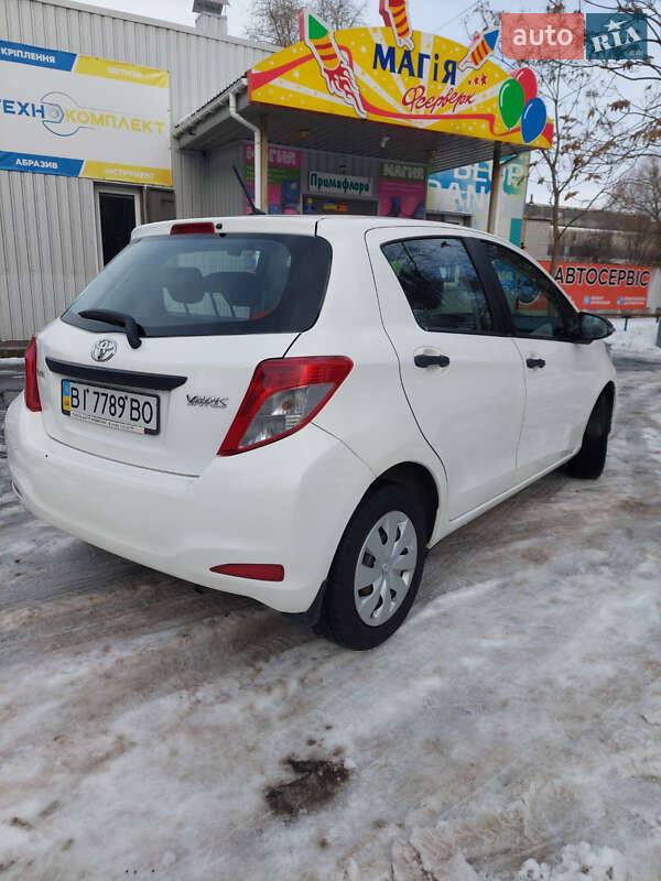 Хетчбек Toyota Yaris 2012 в Кременчуці