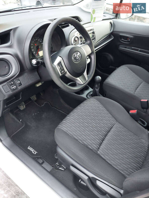 Хетчбек Toyota Yaris 2012 в Кременчуці