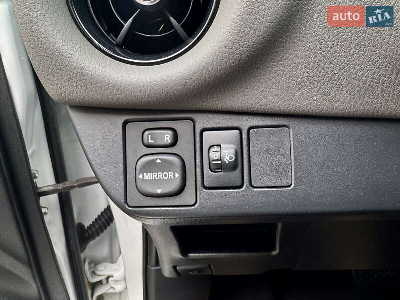 Хэтчбек Toyota Yaris 2017 в Броварах