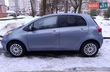 Хетчбек Toyota Yaris 2012 в Рівному