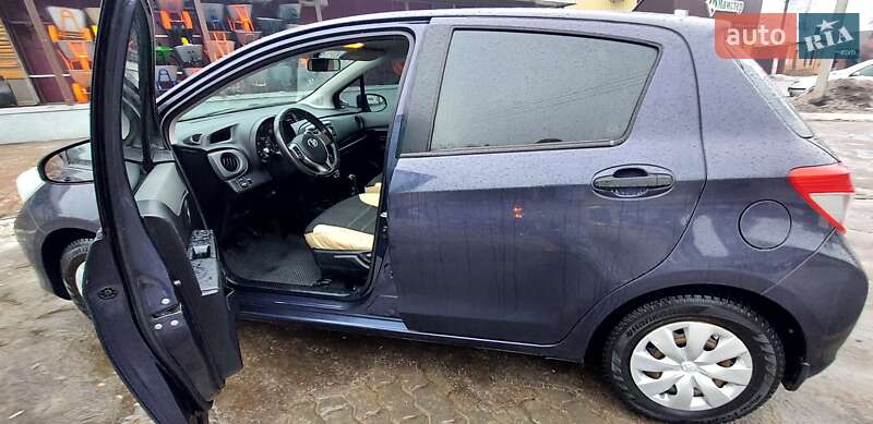 Хэтчбек Toyota Yaris 2013 в Полтаве