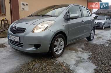 Хэтчбек Toyota Yaris 2007 в Снятине