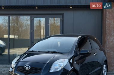 Хэтчбек Toyota Yaris 2007 в Черновцах