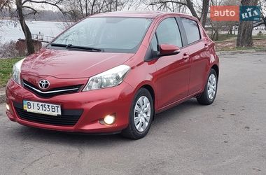 Хэтчбек Toyota Yaris 2012 в Кременчуге
