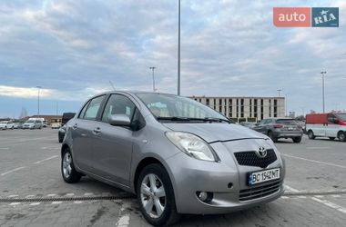 Хэтчбек Toyota Yaris 2006 в Львове