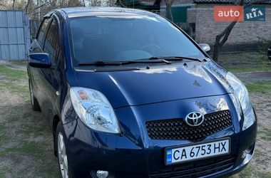 Хэтчбек Toyota Yaris 2008 в Ирпене