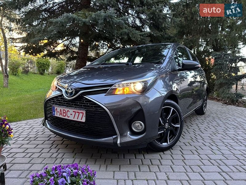 Toyota Yaris 2016