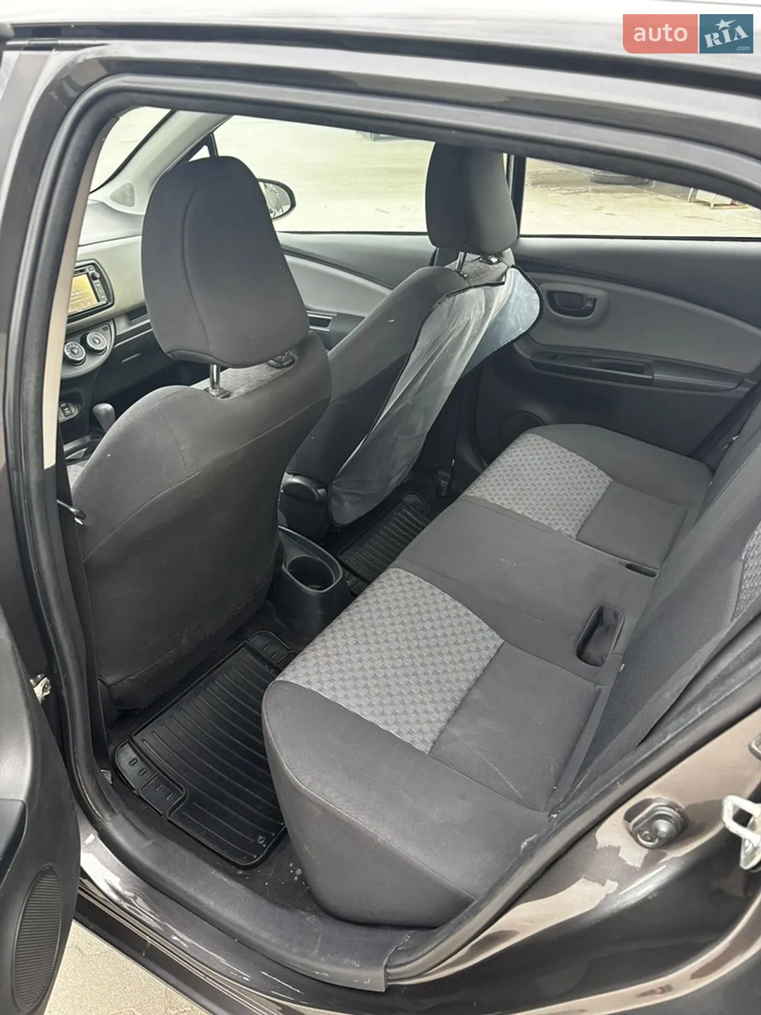 2014 Toyota Yaris - мініатюра 15