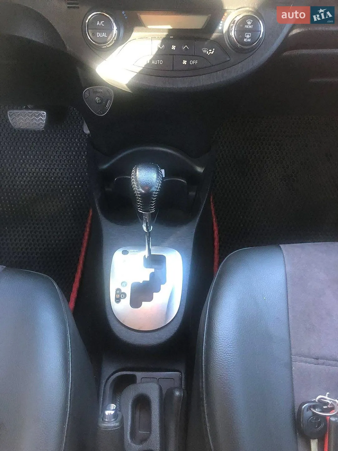 2012 Toyota Yaris - мініатюра 5