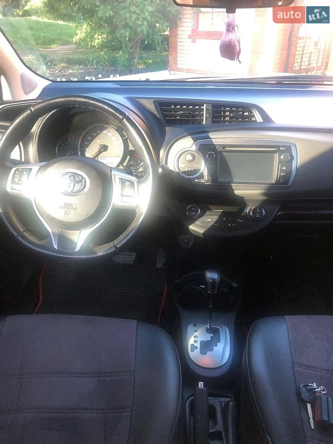 2012 Toyota Yaris - мініатюра 6
